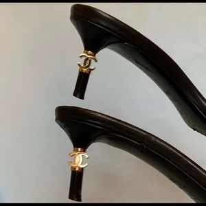 90s rare Vintage Chanel heels